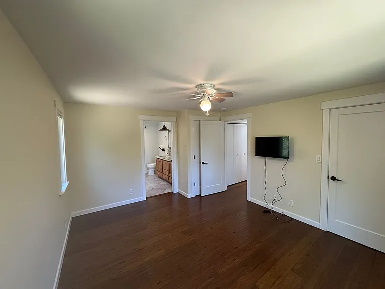 325 Vista Robles Dr — Photo 18