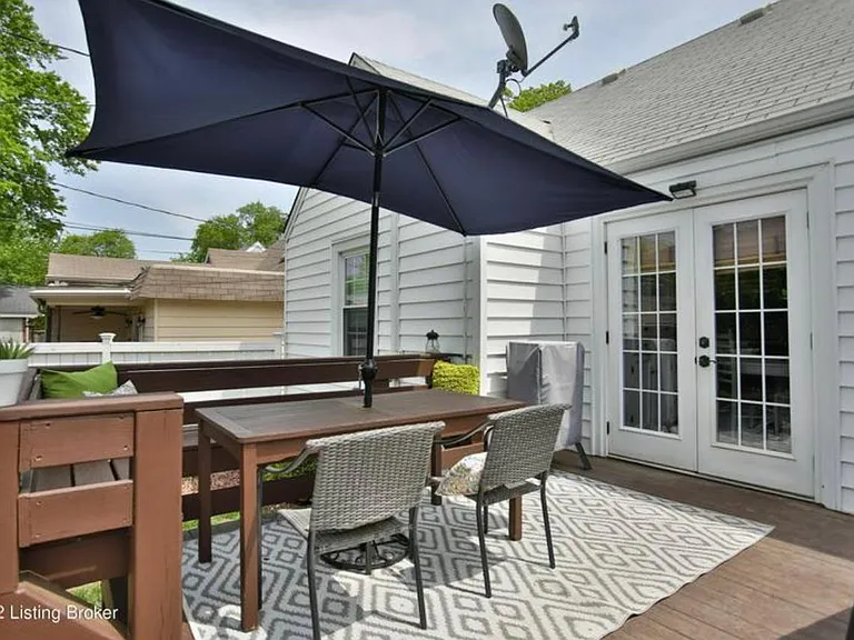 4215 Churchill Rd — Photo 25