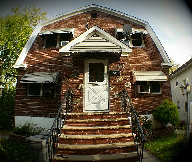 Stunning 2 family home