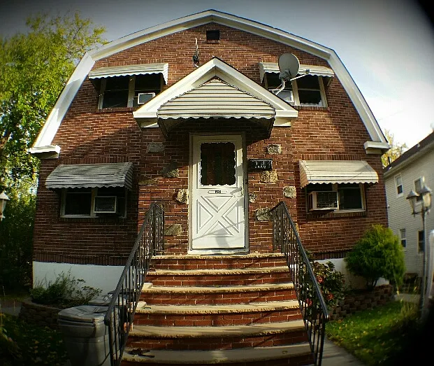 Stunning 2 family home