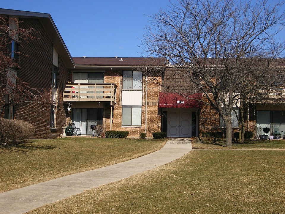 Front of 464 Raintree Dr.