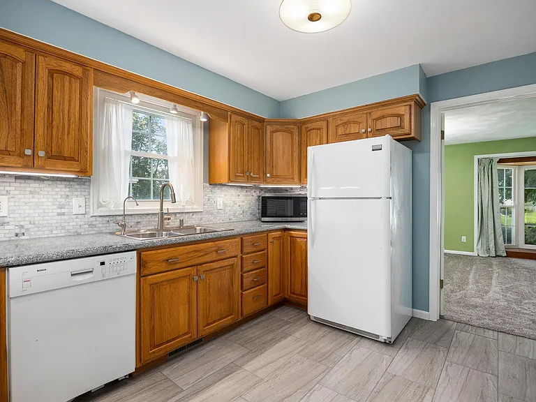5824 N Imperial Dr — Photo 12