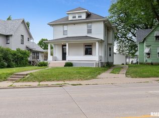 2825 16th St, Moline, IL 61265