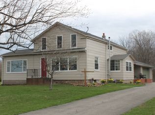 2944 Wiedrick Rd, Walworth, NY 14568