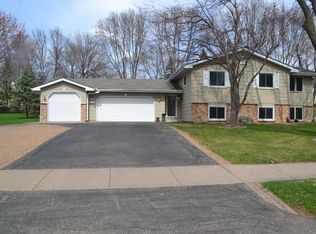 17028 Weaver Lake Dr, Maple Grove, MN 55311