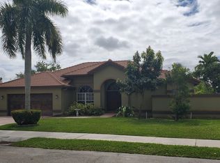 4717 NW 67th Ave, Lauderhill, FL 33319