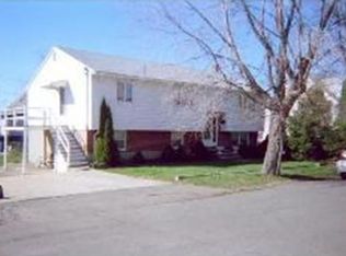 96 Bay Rd, Revere, MA 02151