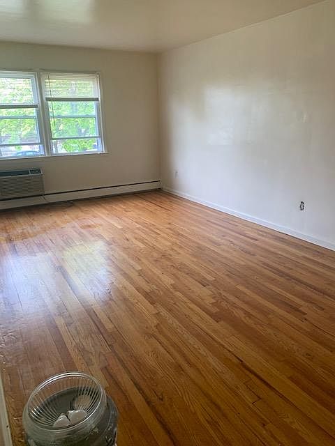 1st image of 128 Newark Ave #5
