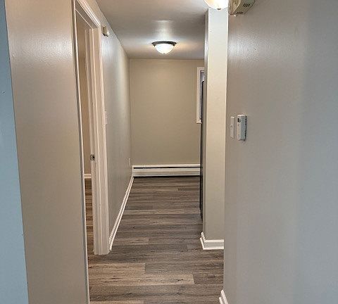 4th image of 8940 White Oak Ave