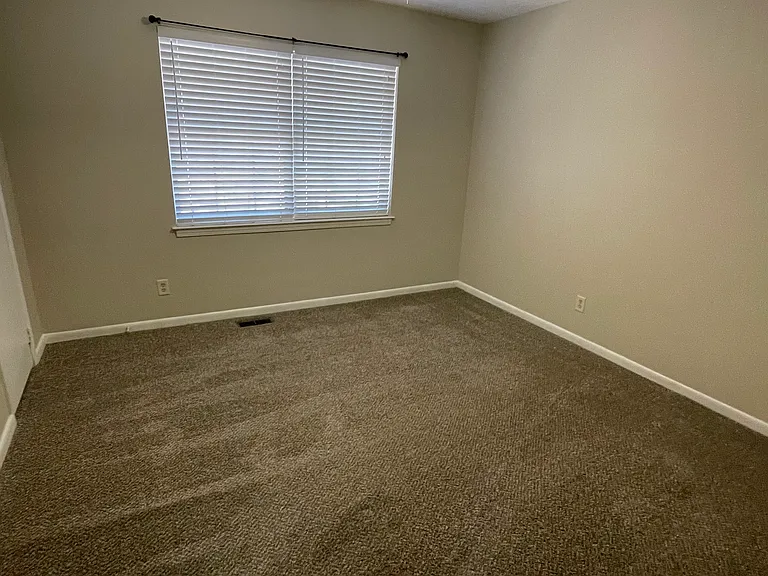 Upstairs Bedroom #2