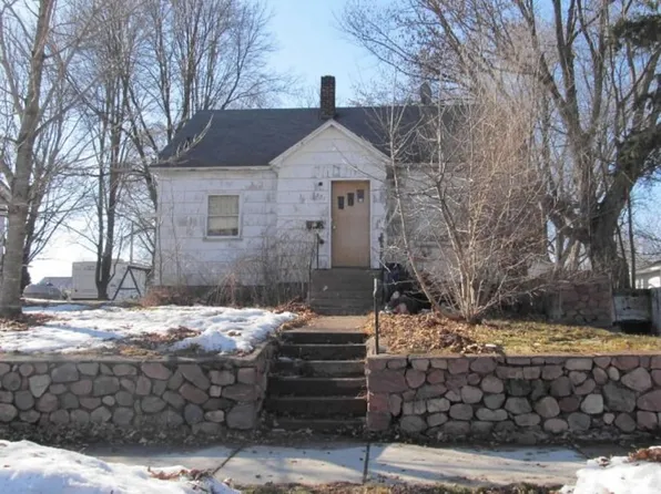 927 Newman St, Bloomer, WI 54724