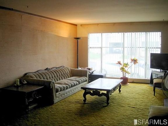 3rd image of 303 Northaven Dr