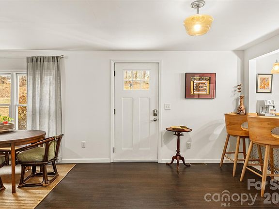 4th image of 5 Shadowlawn Dr