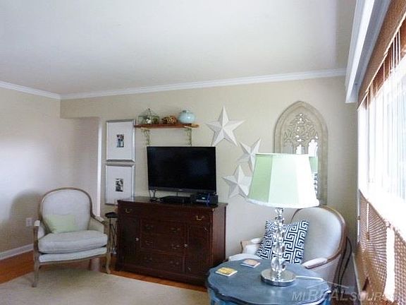 3rd image of 15274 Everly St