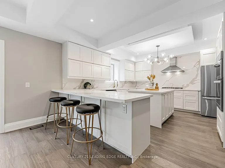 19 Donalda Cres #UPPER — Photo 12