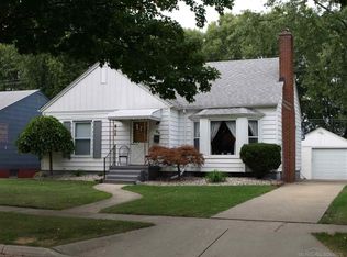 94 Canfield Dr, Mount Clemens, MI 48043