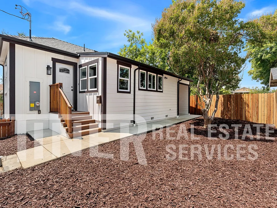 1006 Oakland Ave