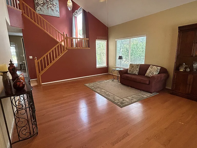 1325 N Ford St — Photo 4