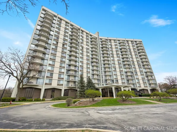 40 N Tower Rd APT 5B, Oak Brook, IL 60523