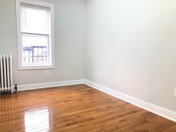 4th image of 863 Pavonia Ave #10E