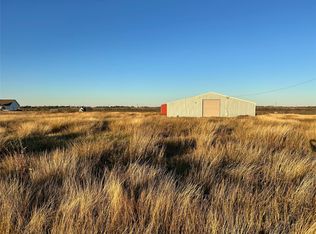 1609 Rogers Cemetery Rd, Rogers, TX 76569