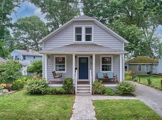 15 Clifton Ave, Riverside, RI 02915
