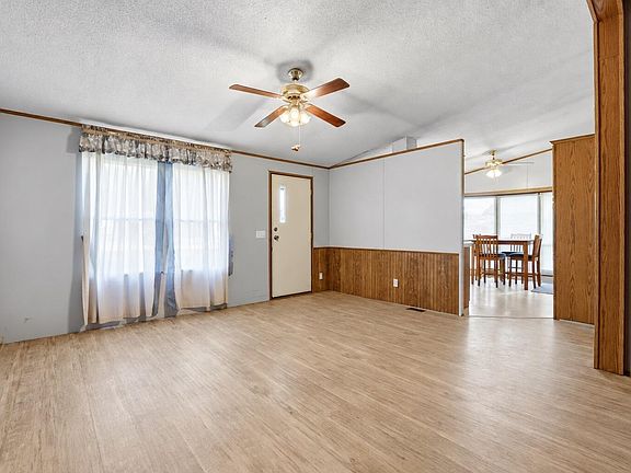 4th image of 220 37th St S