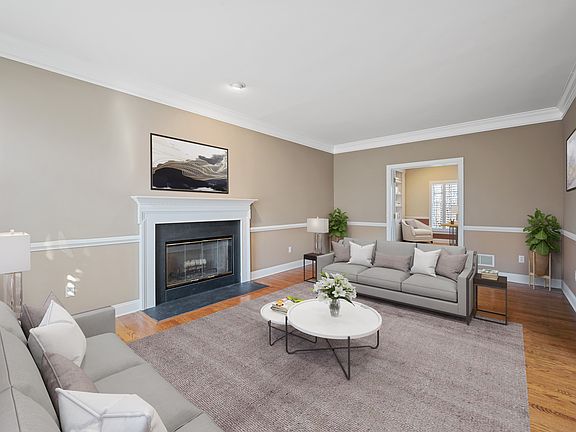 29 Greenleaf Farms Road