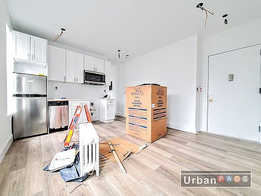 4th image of 1236 Pacific St #3H