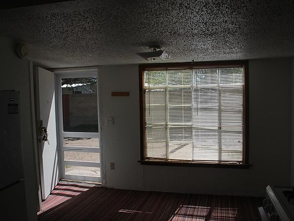 kitchen /dinning room