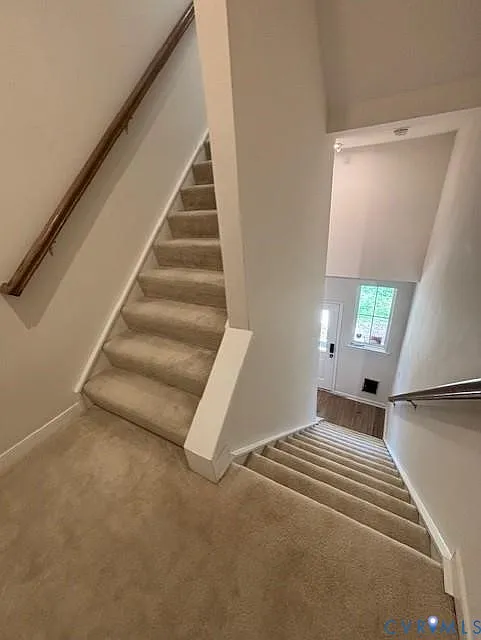 4 bed, 3.0 bath, 2208 sqft, $2,675 — Photo 4