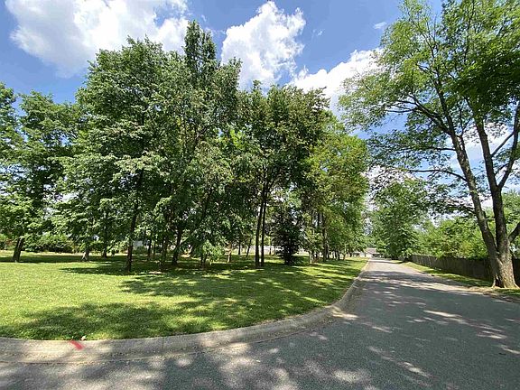 3rd image of 2525 Annemarie Ct
