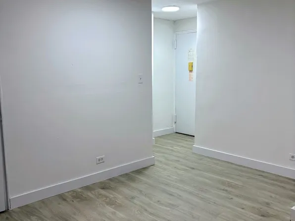 461 Central Park West image 9 of 10