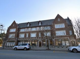 458 Winnetka Rd #308, Winnetka, IL 60093