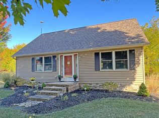 416 Sweet Valley Ln, Kelleys Island, OH