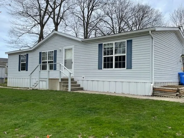 1540 Edgewood Dr, Erie, PA 16509