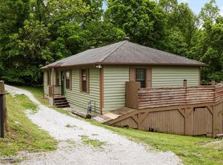 2719 Oak Grove Rd, Rocky Top, TN 37769