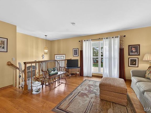 4th image of 202 Whitehall Dr