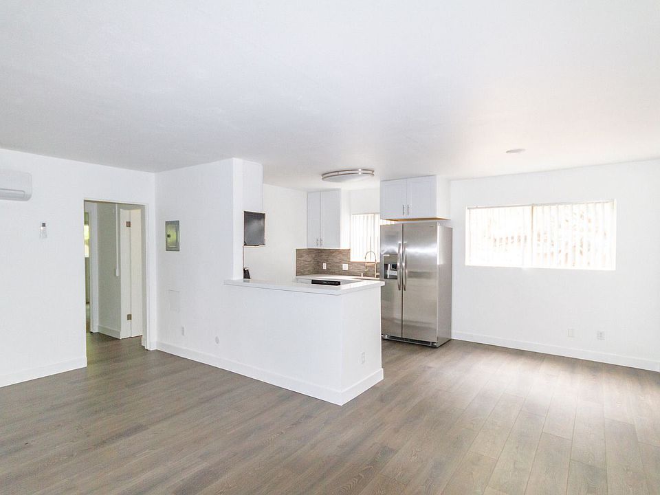 1st image of 200 S Avenue 59