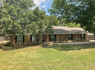 3815 S Bowen Rd, Arlington, TX 76015