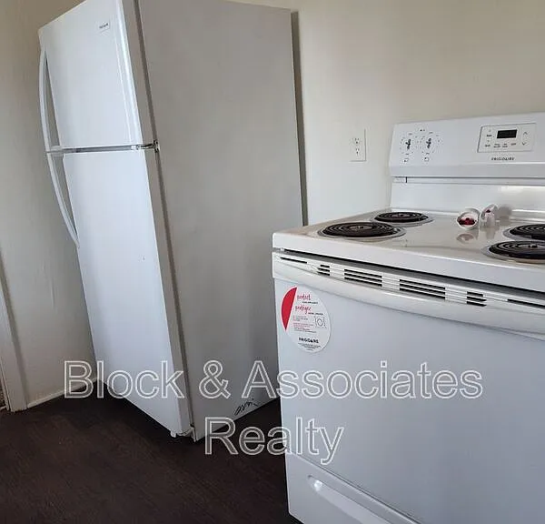 1352 Briles Dr #4D — Photo 4