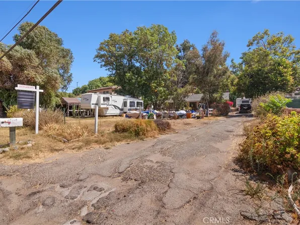 10116 Wheatland Ave, Sunland, CA 91040