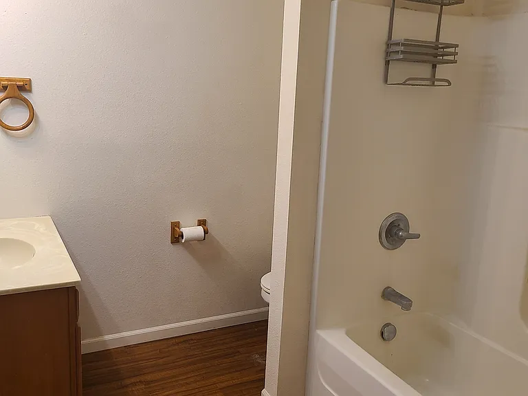207 W 9th St #207 — Photo 5