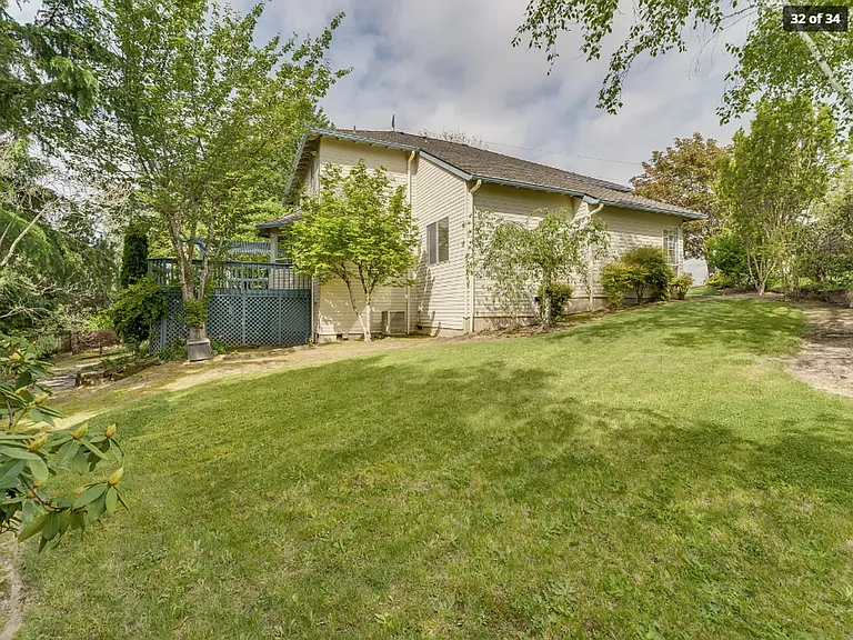 320 NW 163rd Pl — Photo 31