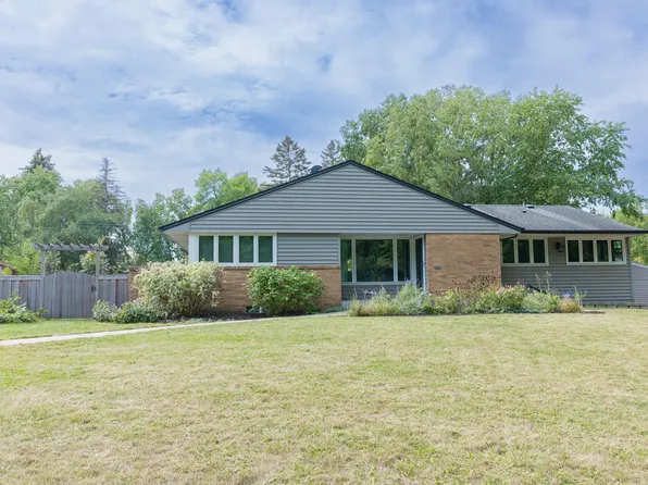 1870 Hampshire Ave, Saint Paul, MN 55116