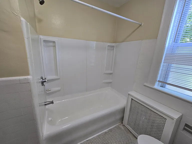 34 Hotchkiss St #B44 — Photo 10
