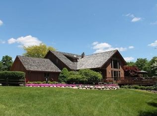 W325S9845 Beulah Rd, Mukwonago, WI 53149