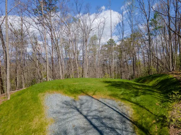 16 Bryson Ave, Bryson City, NC 28713