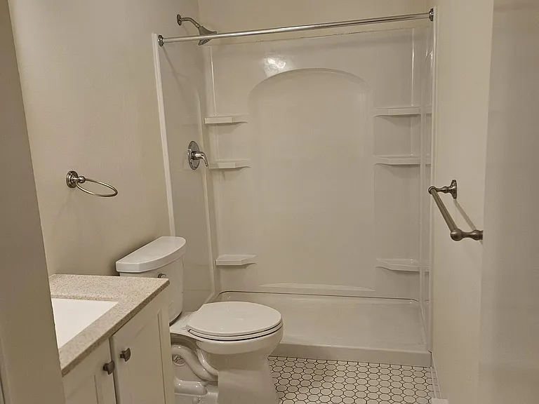 12 Grove St #C — Photo 7
