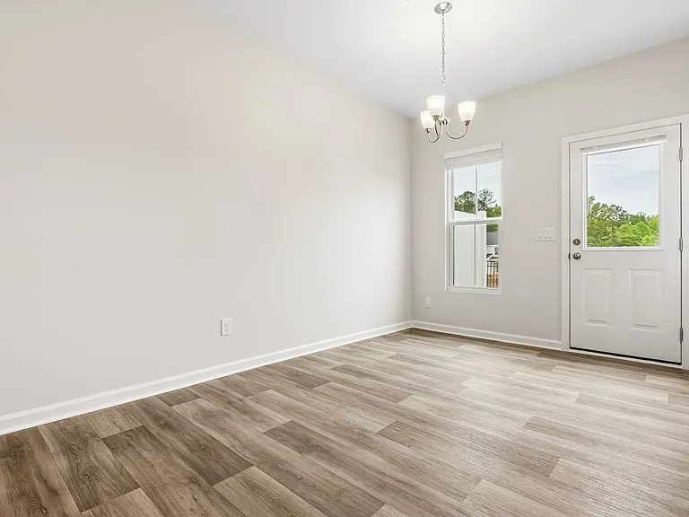 5029 Reader Way — Photo 8